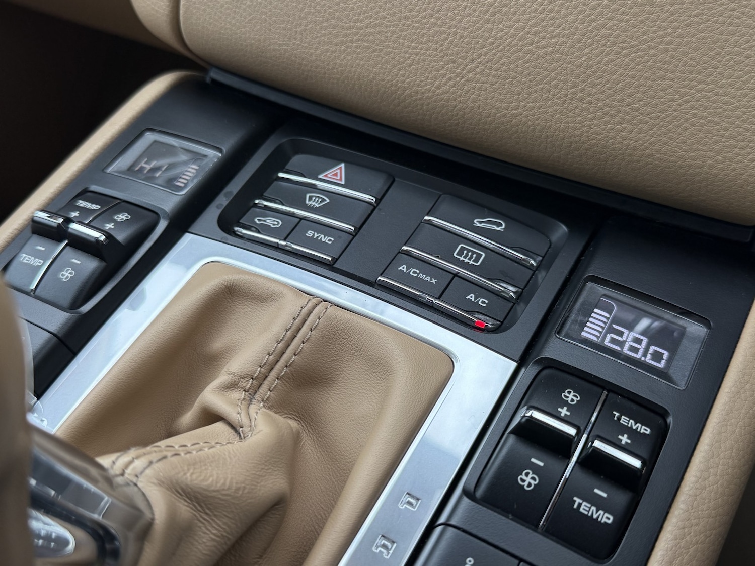 Used Porsche Macan 2016 for sale - 78004329: Photo 38