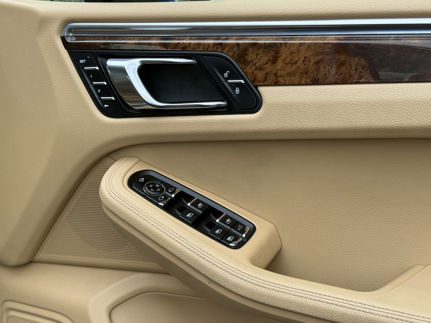 Used Porsche Macan 2016 for sale - 78004329: Photo 64