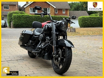 Used Harley-Davidson TOURING ROAD KING 2021 for sale - bike-78306549: Photo