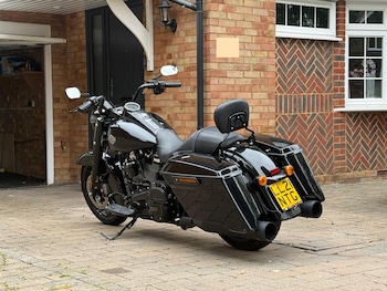 Used Harley-Davidson TOURING ROAD KING 2021 for sale - bike-78306549: Photo