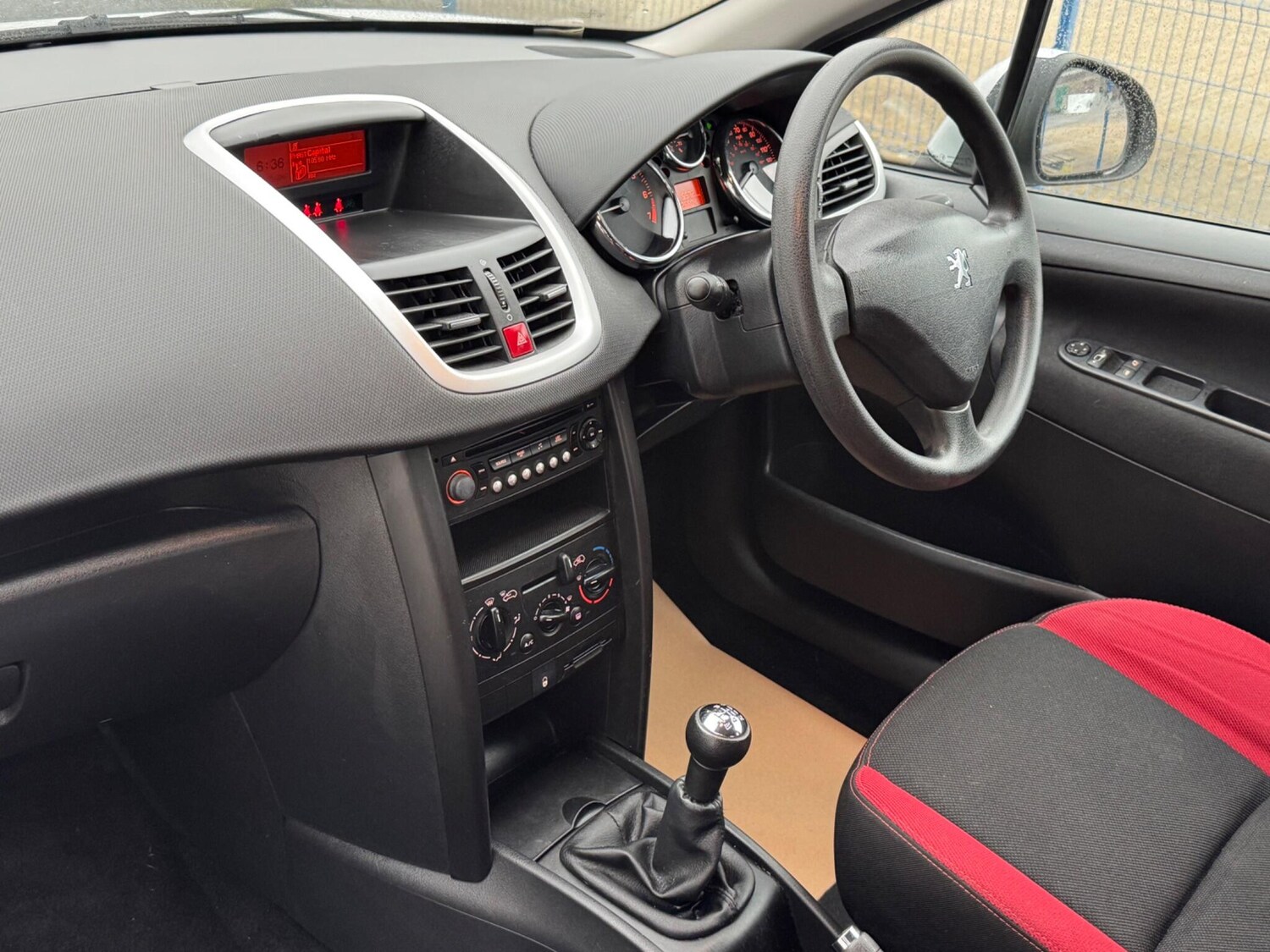 Used Peugeot 207 2009 for sale - 77454989: Photo 16