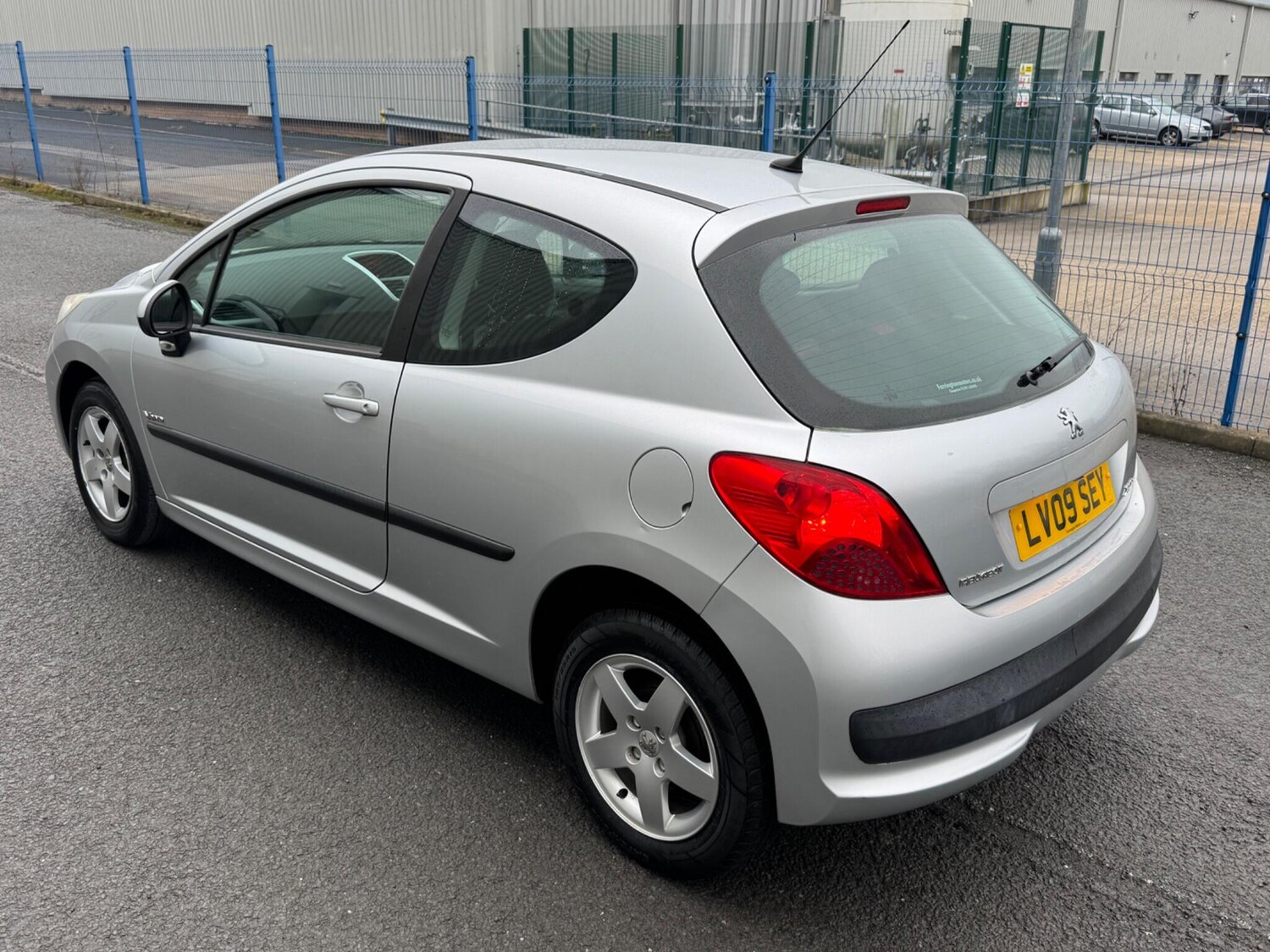 Used Peugeot 207 2009 for sale - 77454989: Photo 9