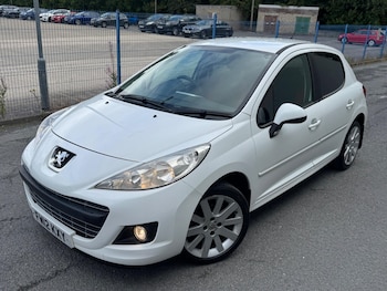 Used Peugeot 207 2012 for sale - 79452405: Photo