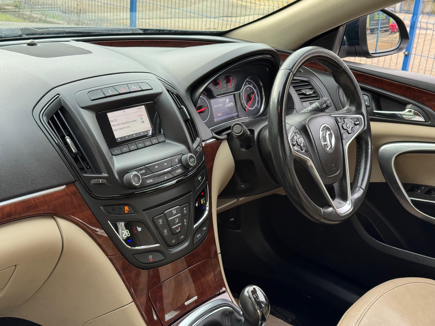 Used Vauxhall Insignia 2014 for sale - 77238286: Photo 17