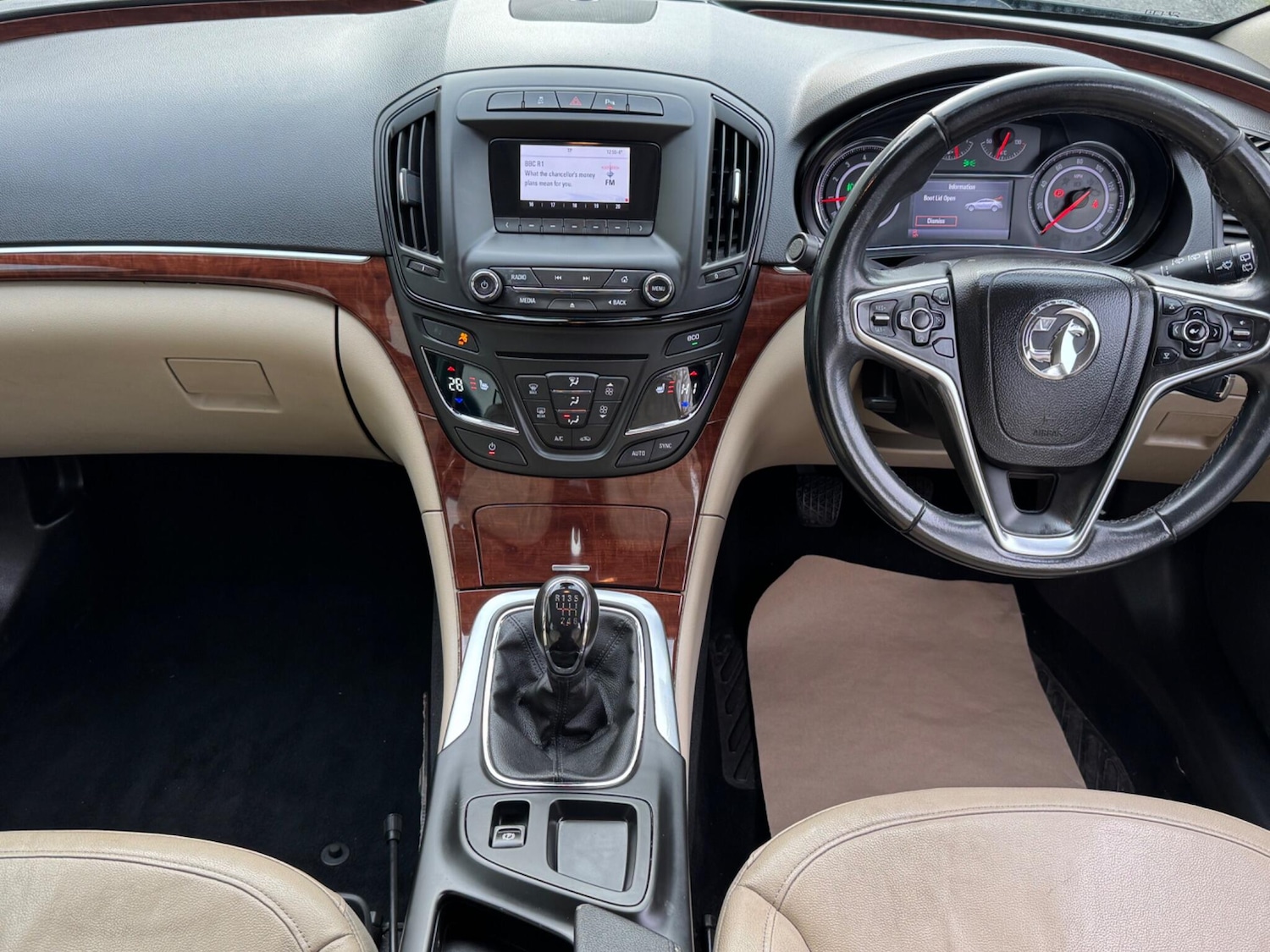 Used Vauxhall Insignia 2014 for sale - 77238286: Photo 28