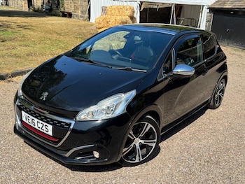 Used Peugeot 208 2016 for sale - 79496777: Photo