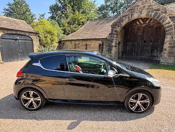 Used Peugeot 208 2016 for sale - 79496777: Photo