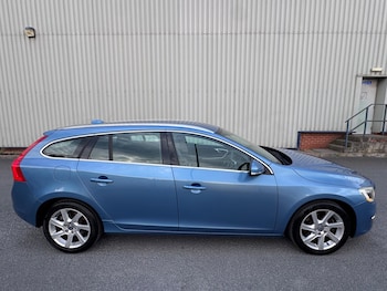 Used Volvo V60 2014 for sale - 78982714: Photo