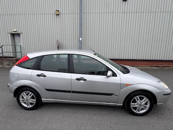 Used Ford Focus 2004 for sale - 78471707: Photo