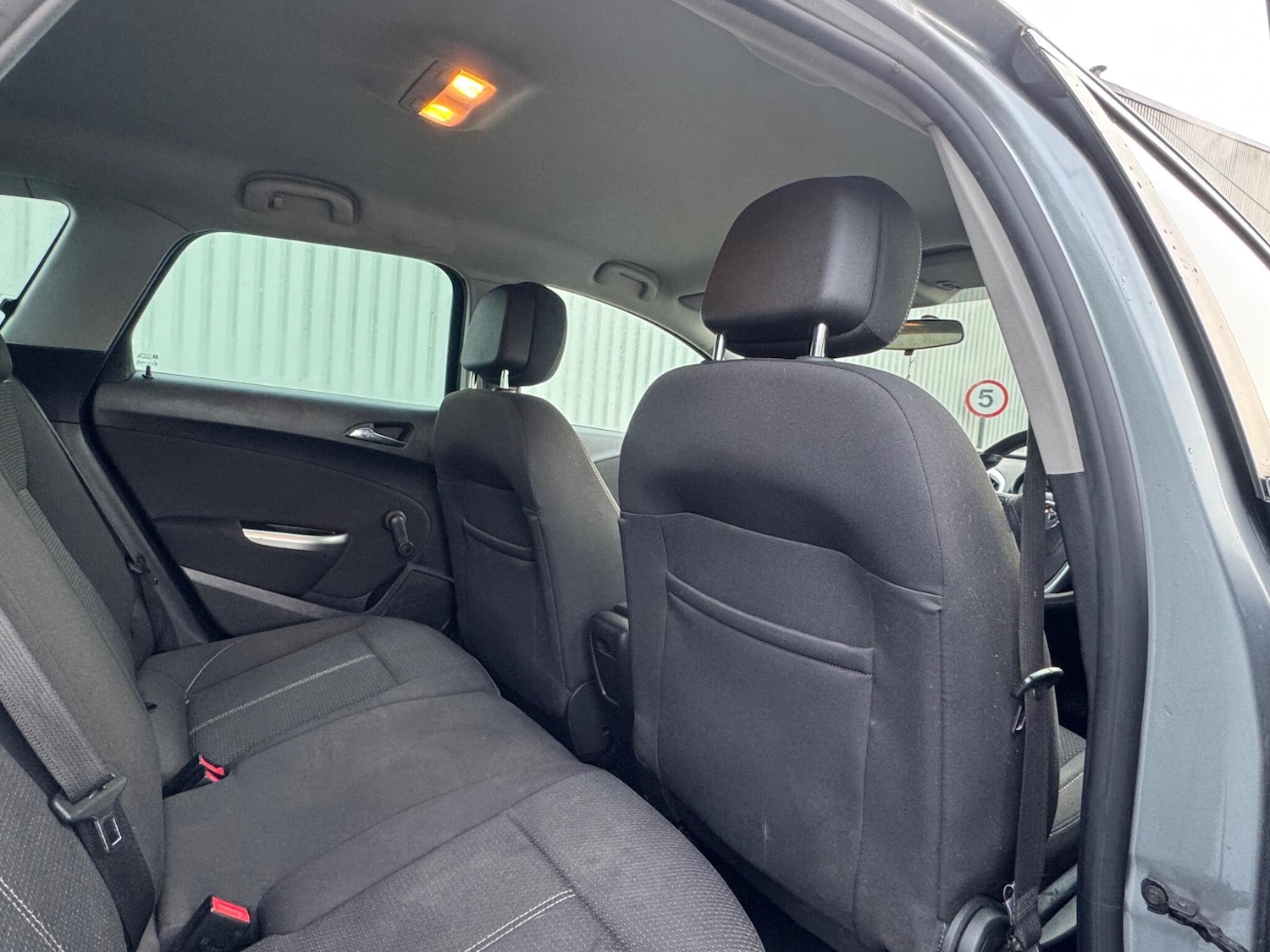 Used Vauxhall Astra 2012 for sale - 77205074: Photo 30