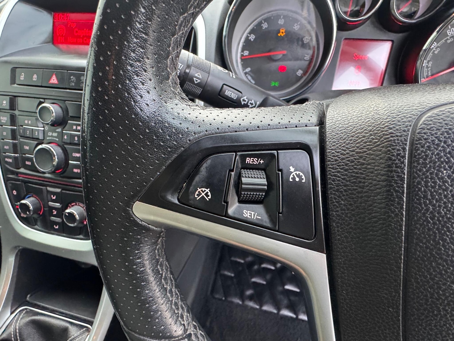 Used Vauxhall Astra 2012 for sale - 77205074: Photo 34