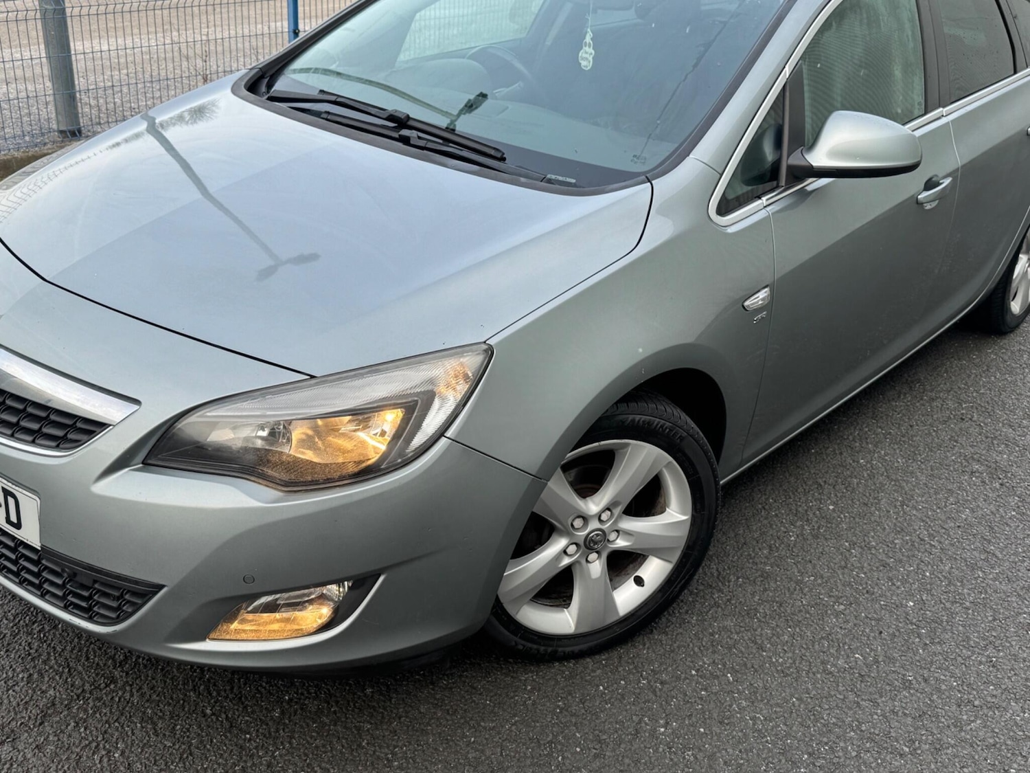 Used Vauxhall Astra 2012 for sale - 77205074: Photo 4