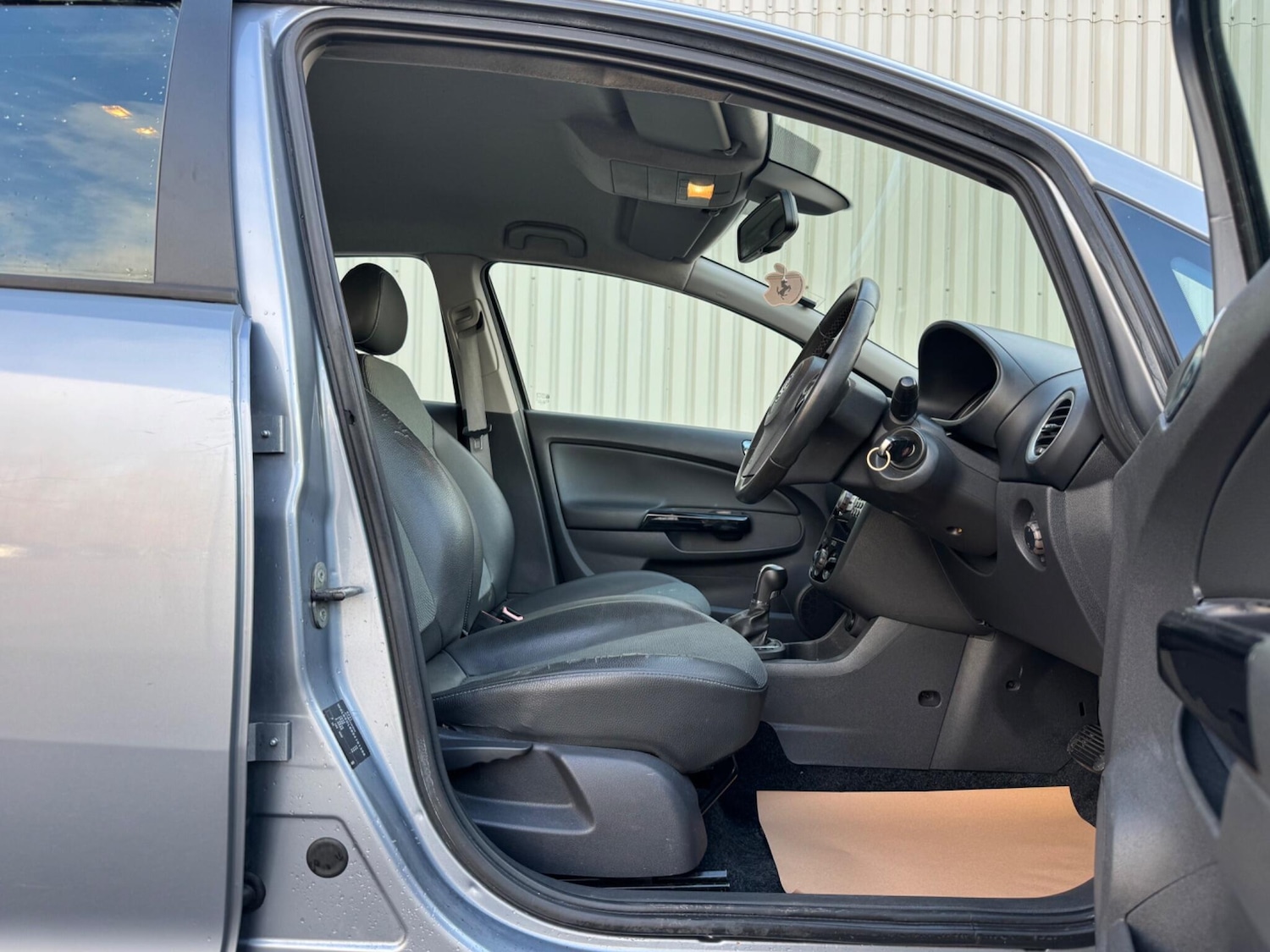 Used Vauxhall Corsa 2009 for sale - 77215329: Photo 18