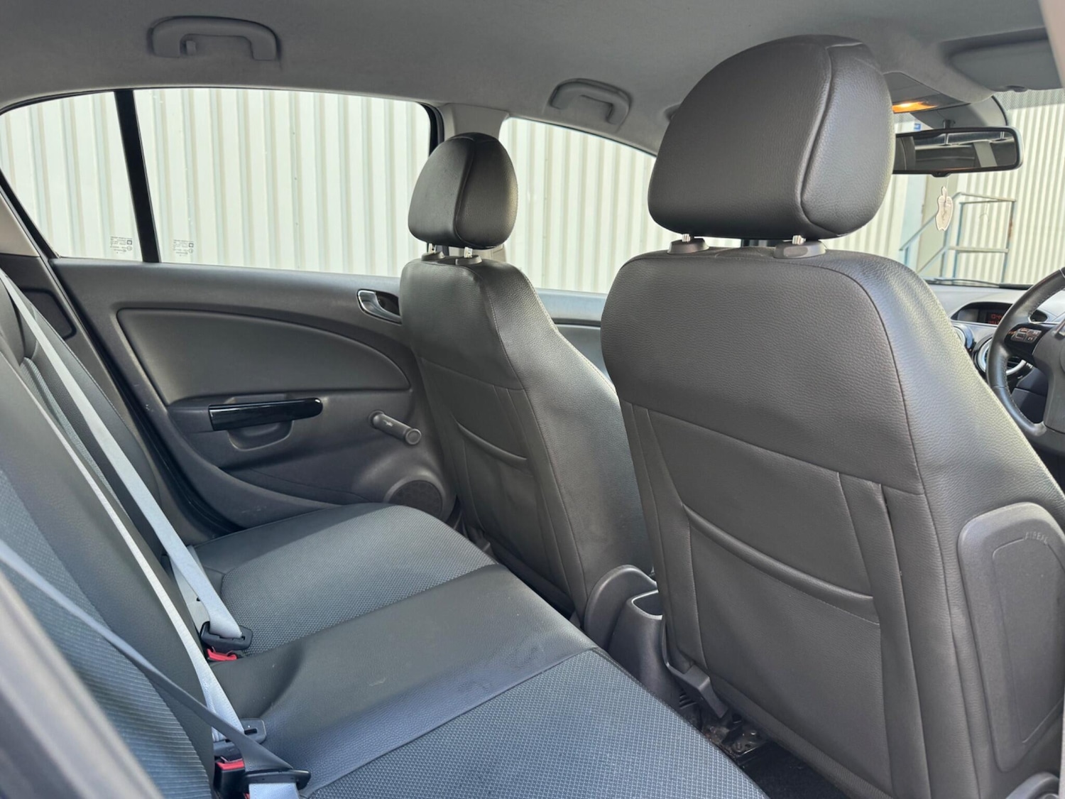 Used Vauxhall Corsa 2009 for sale - 77215329: Photo 24