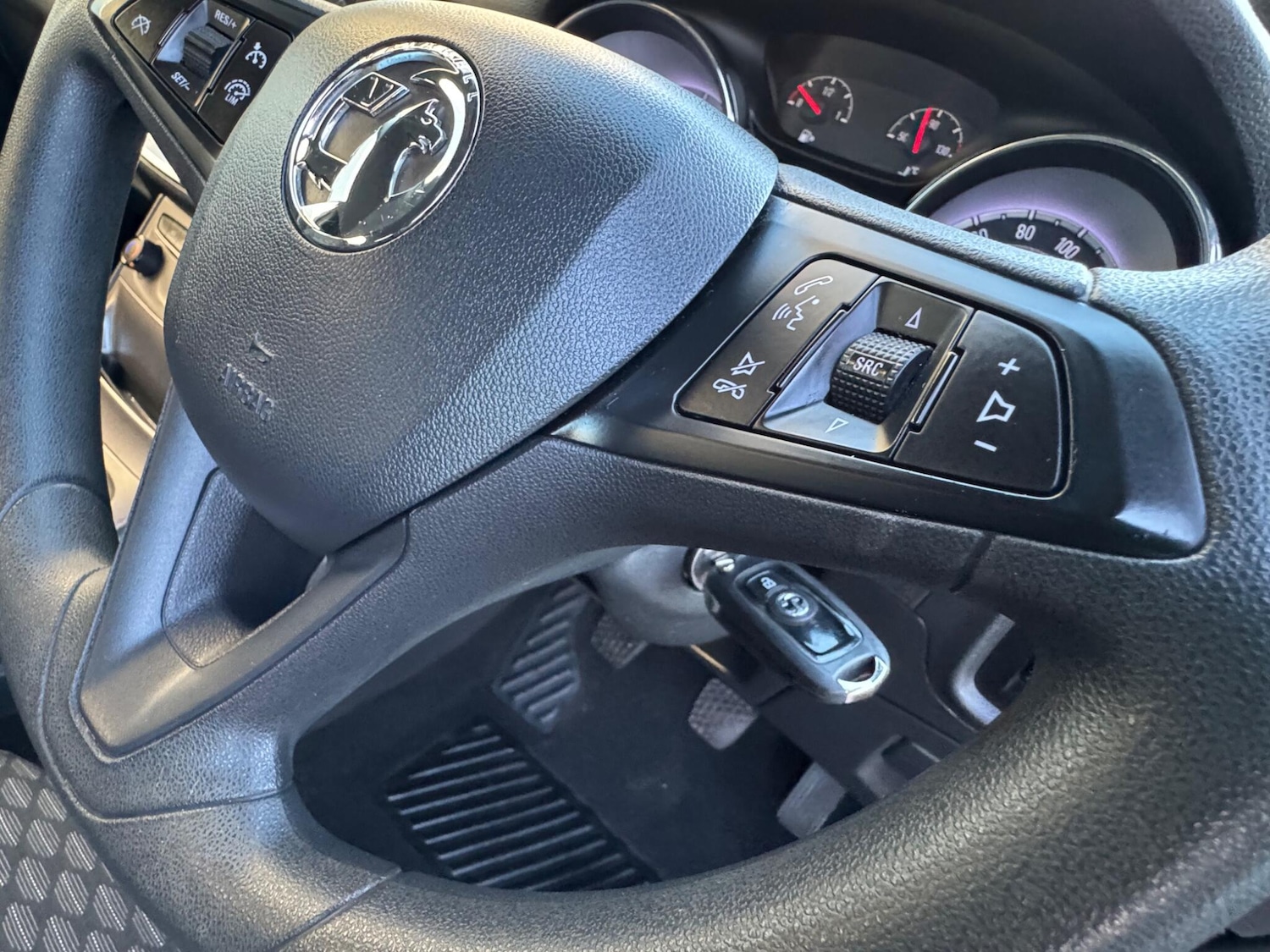 Used Vauxhall Astra 2016 for sale - 77314819: Photo 28