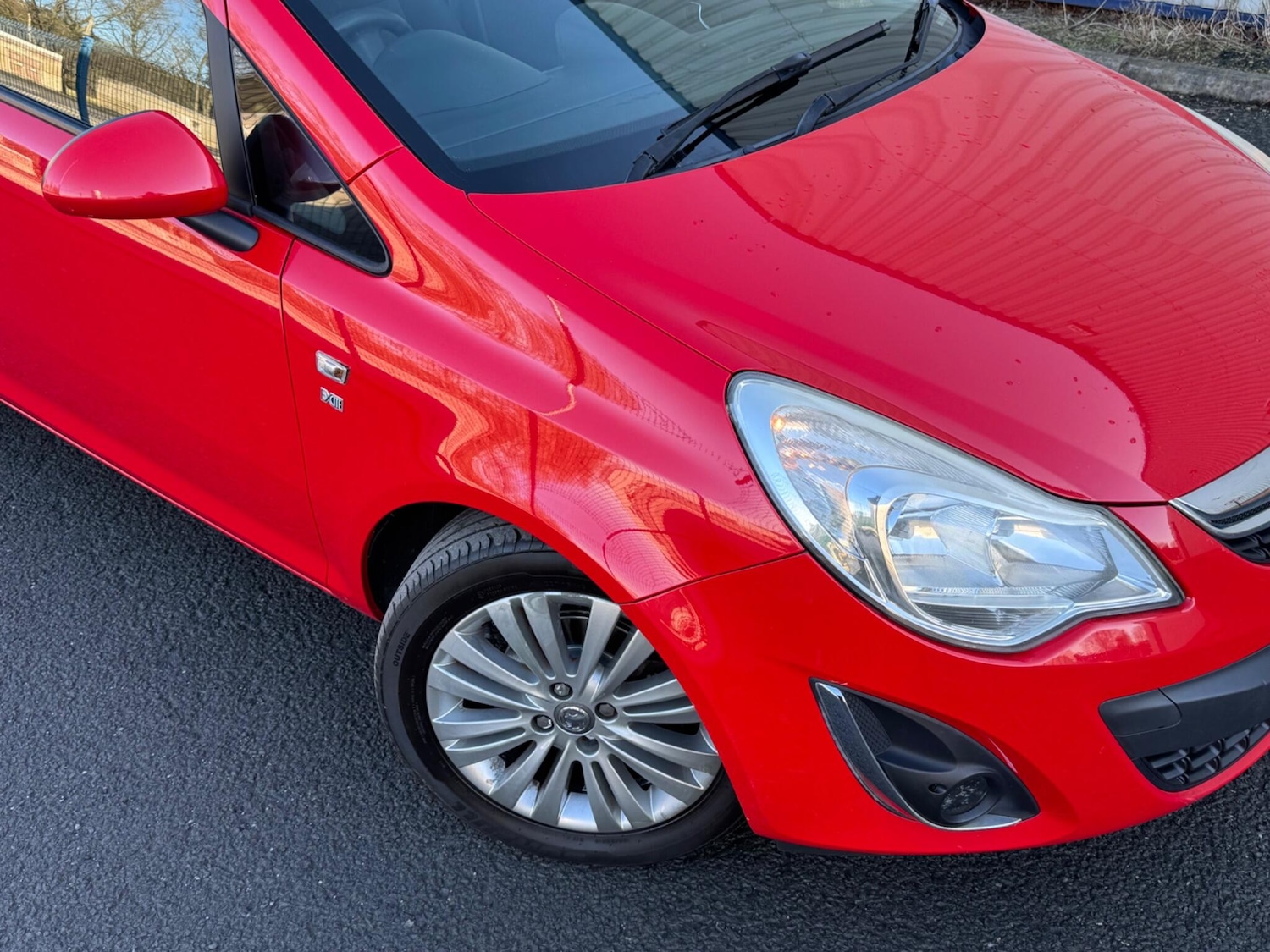 Used Vauxhall Corsa 2012 for sale - 77550485: Photo 2