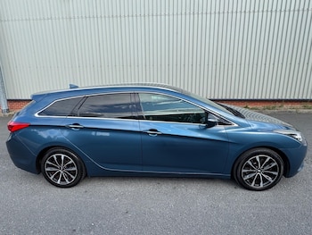 Used Hyundai i40 2015 for sale - 79348834: Photo