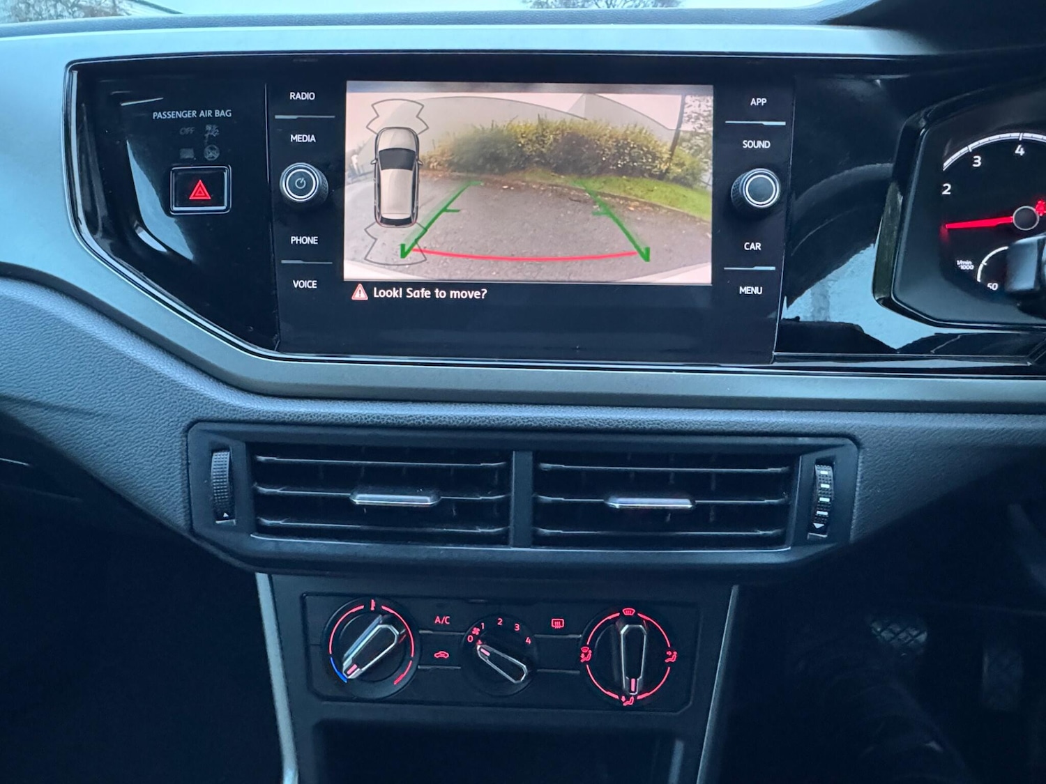 Used Volkswagen Polo 2018 for sale - 77205085: Photo 35