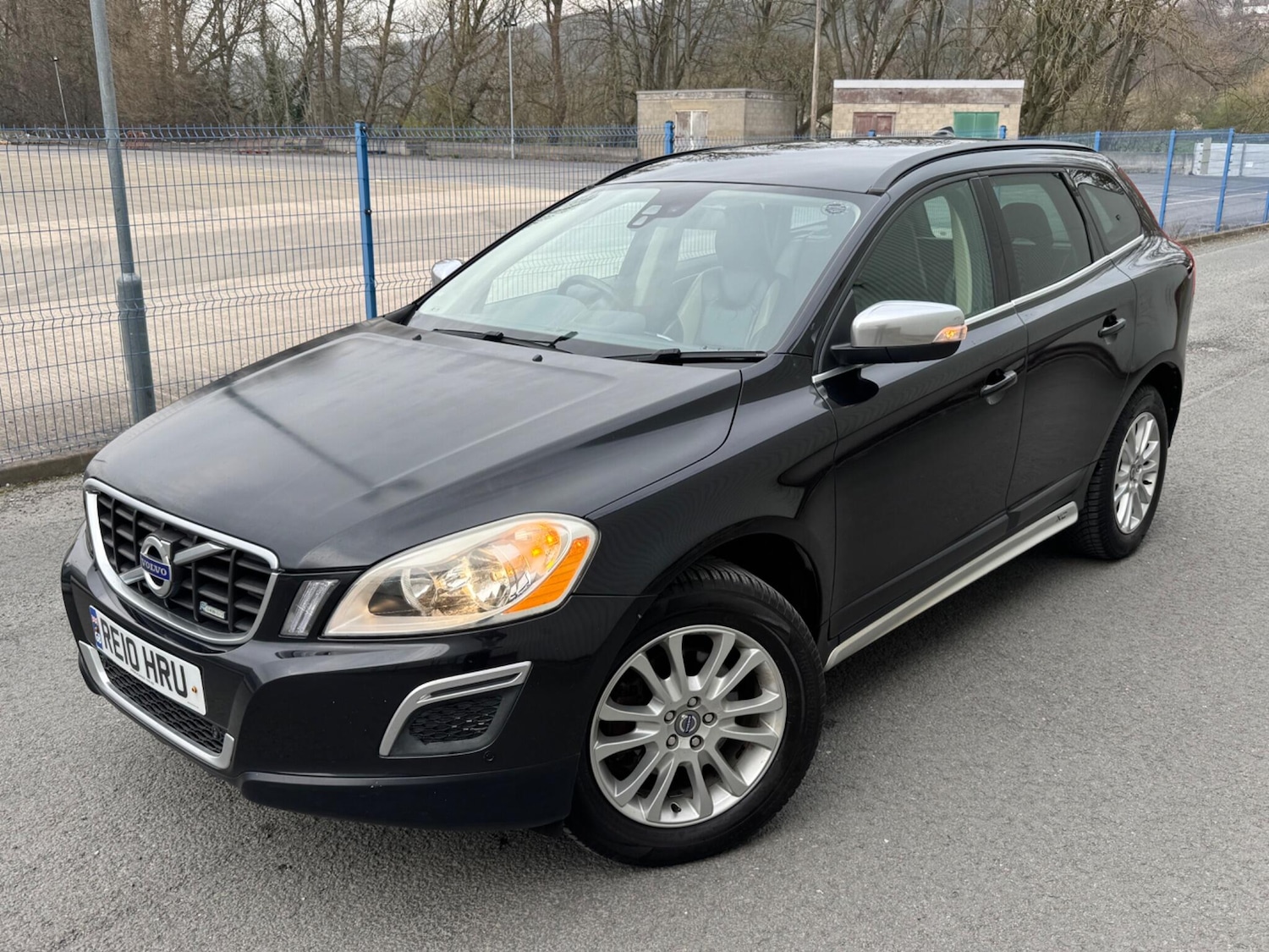 Used Volvo XC60 2010 for sale - 78170508: Photo 3