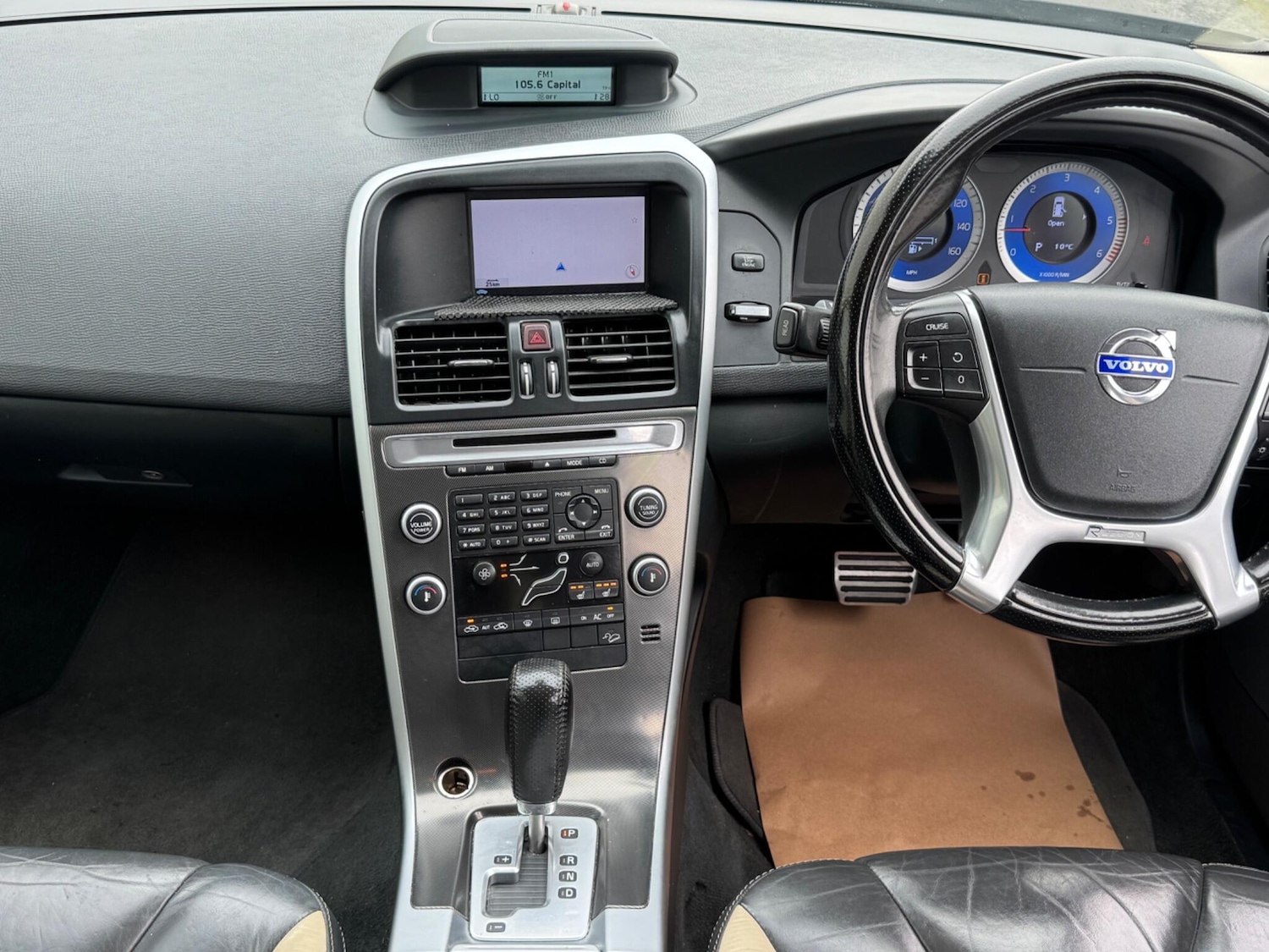 Used Volvo XC60 2010 for sale - 78170508: Photo 30