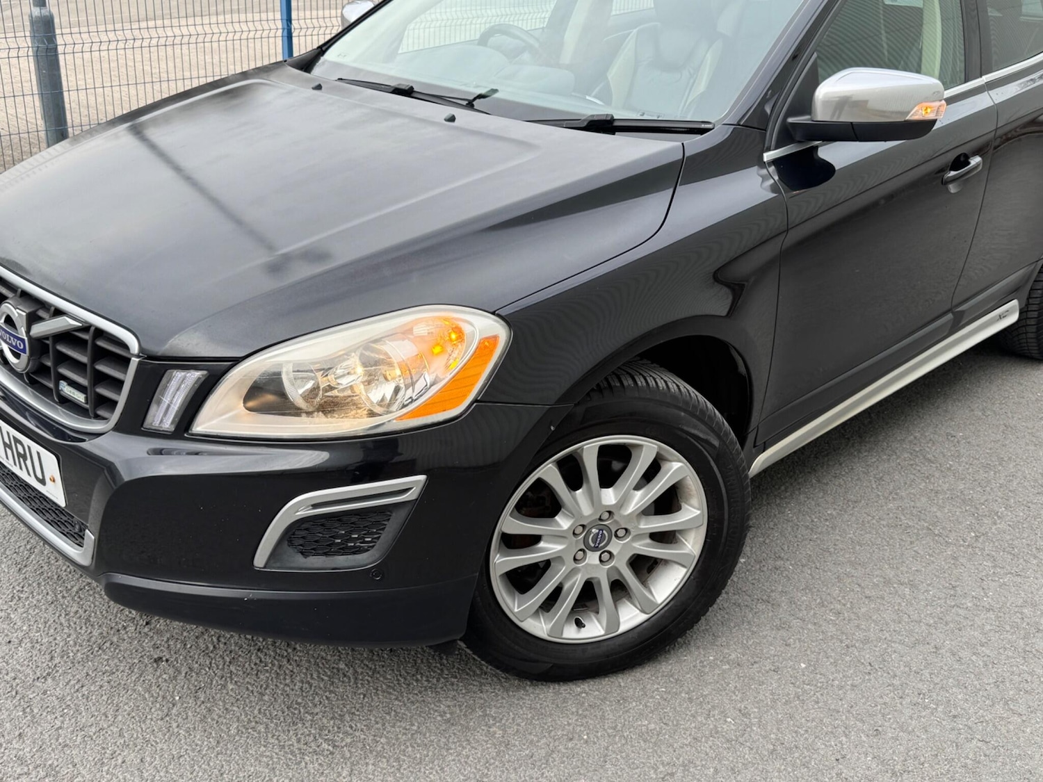 Used Volvo XC60 2010 for sale - 78170508: Photo 44