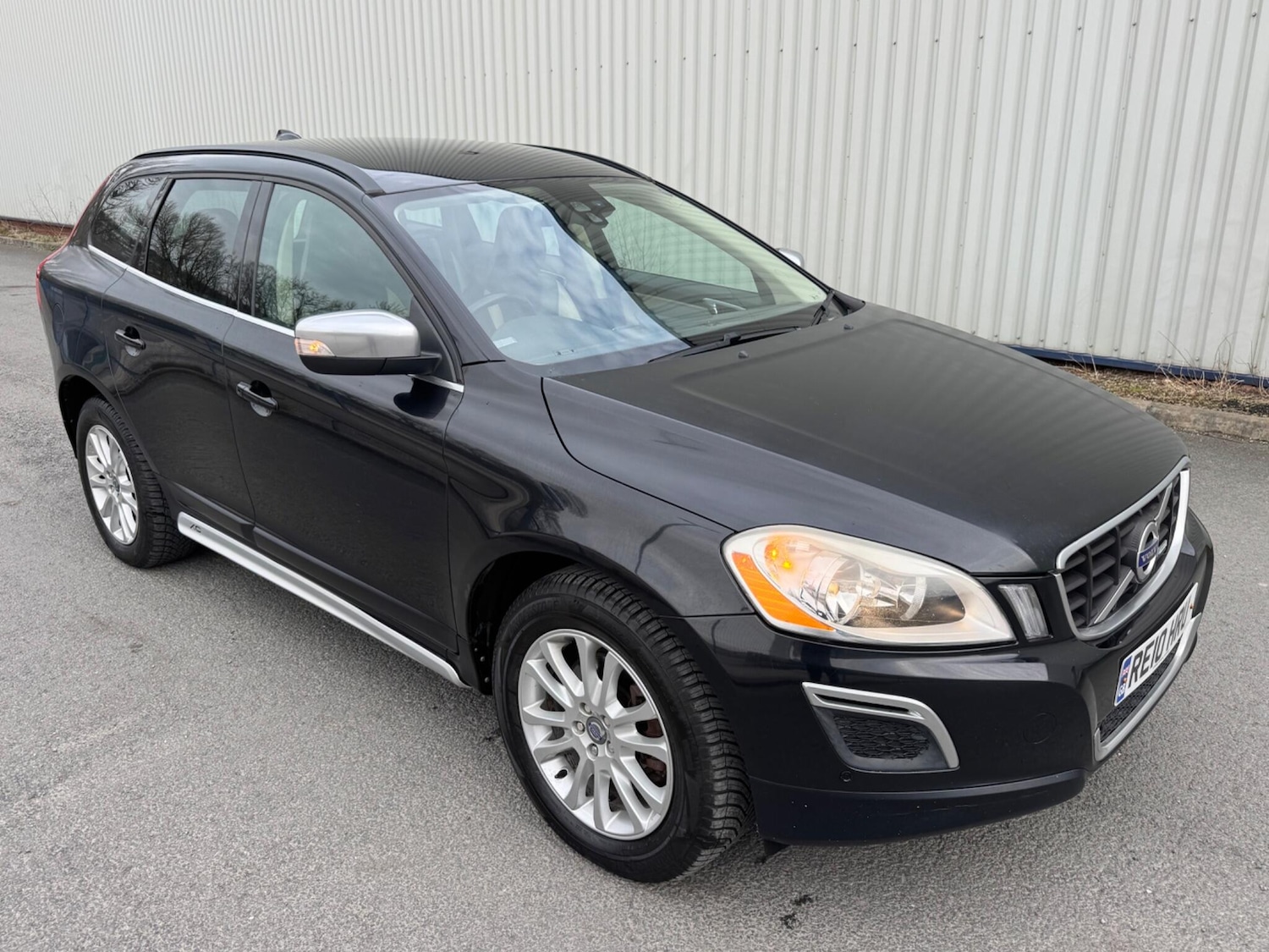 Used Volvo XC60 2010 for sale - 78170508: Photo 5