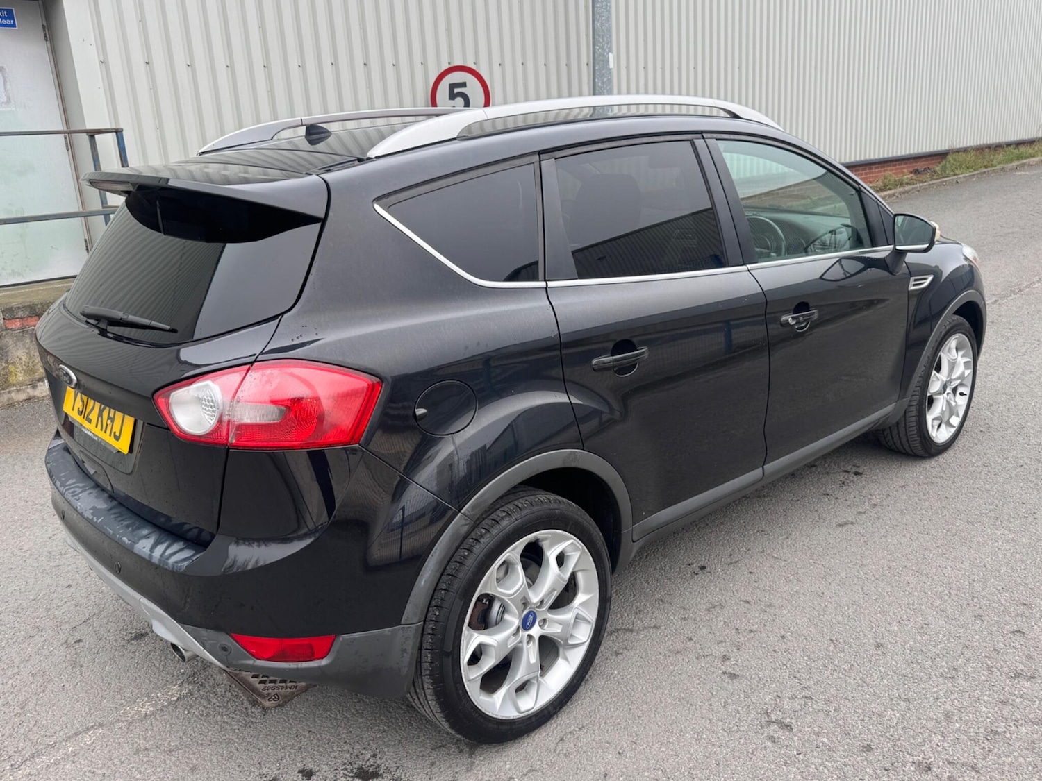 Used Ford Kuga 2012 for sale - 77793728: Photo 10