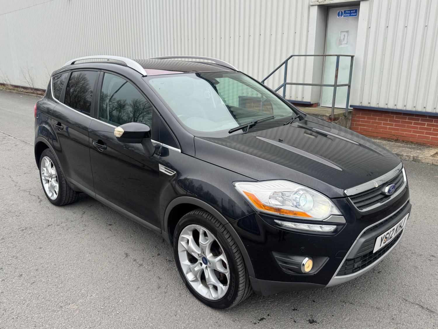 Used Ford Kuga 2012 for sale - 77793728: Photo 5