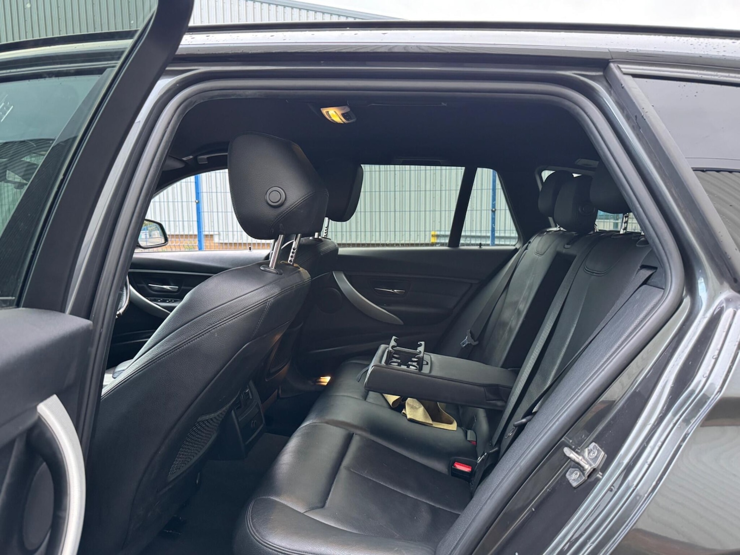 Used BMW 3 Series 2014 for sale - 77205078: Photo 38