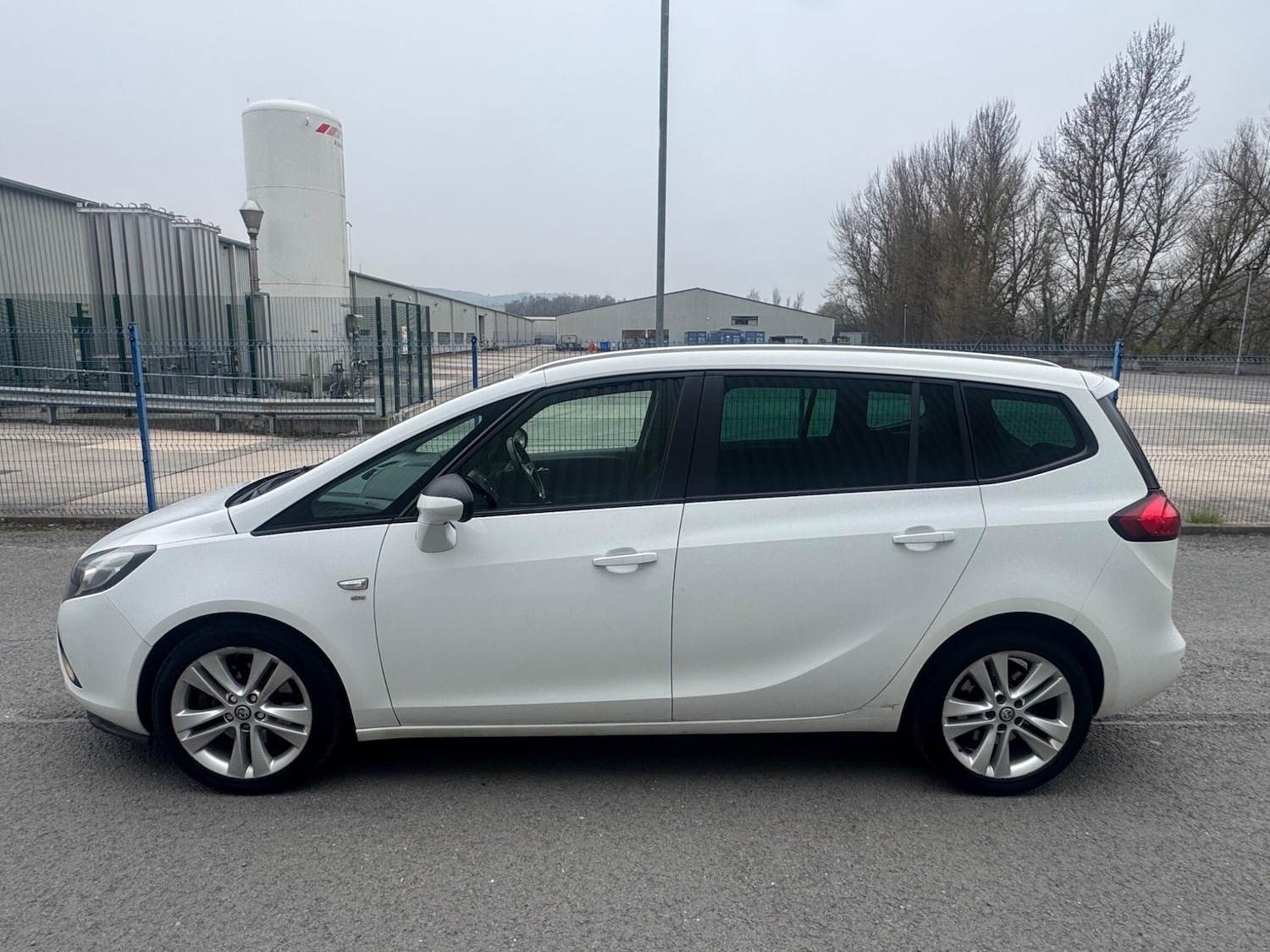 Used Vauxhall Zafira 2015 for sale - 77982616: Photo 8