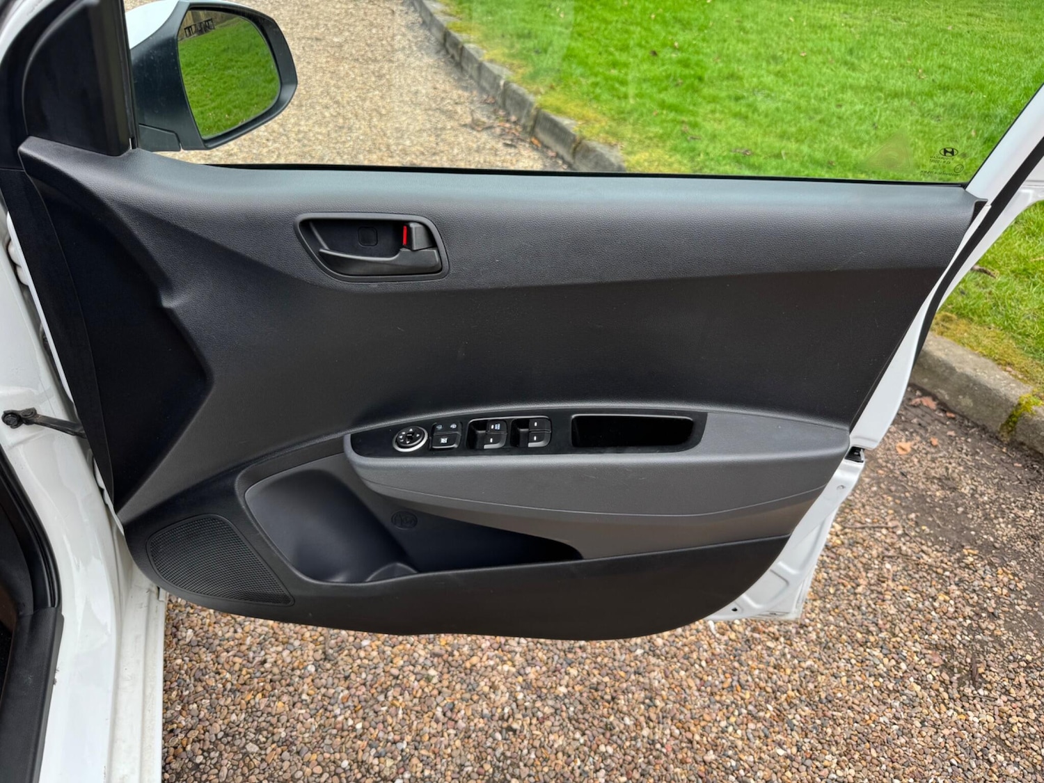 Used Hyundai i10 2018 for sale - 77853208: Photo 14