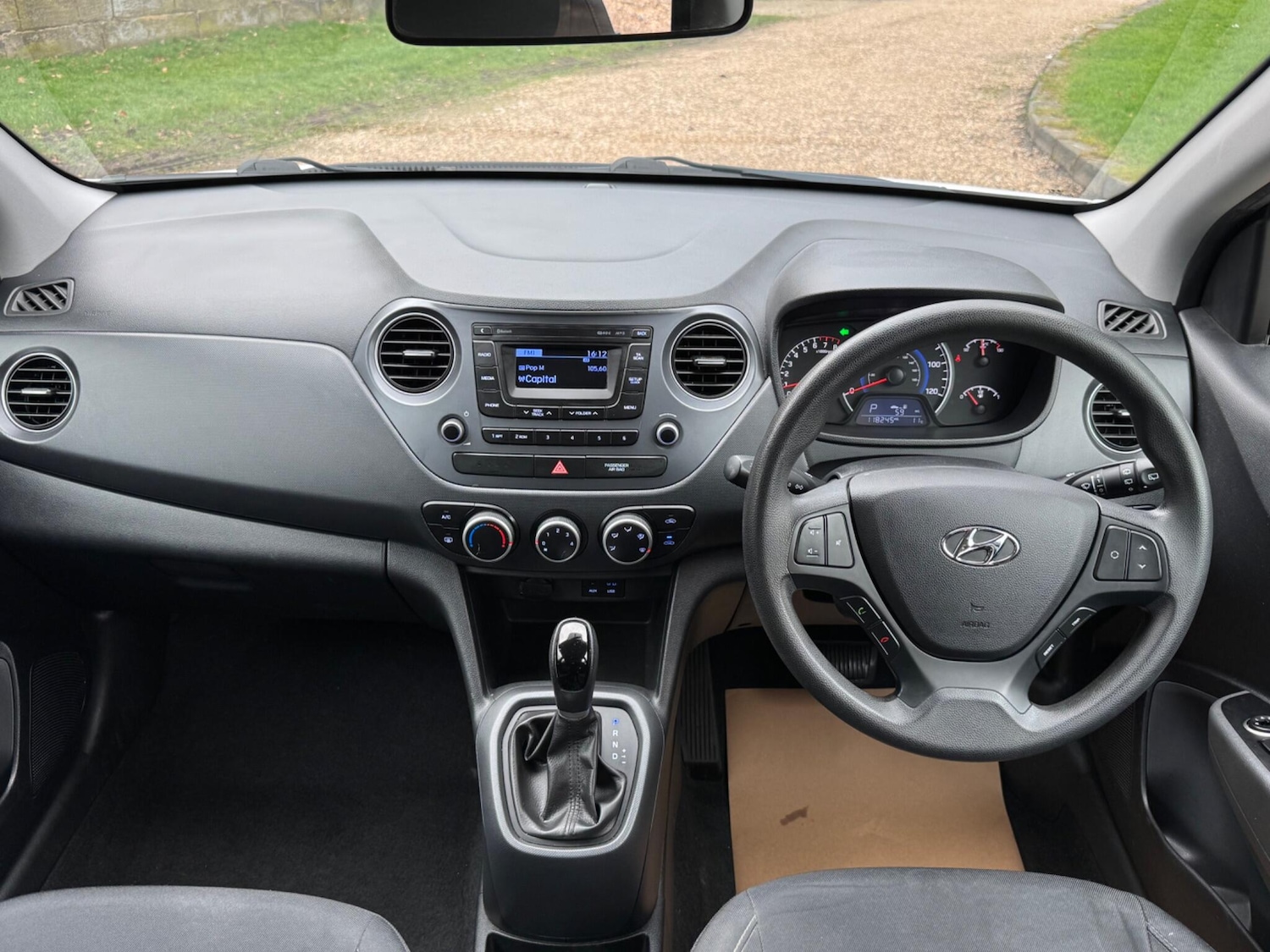 Used Hyundai i10 2018 for sale - 77853208: Photo 16