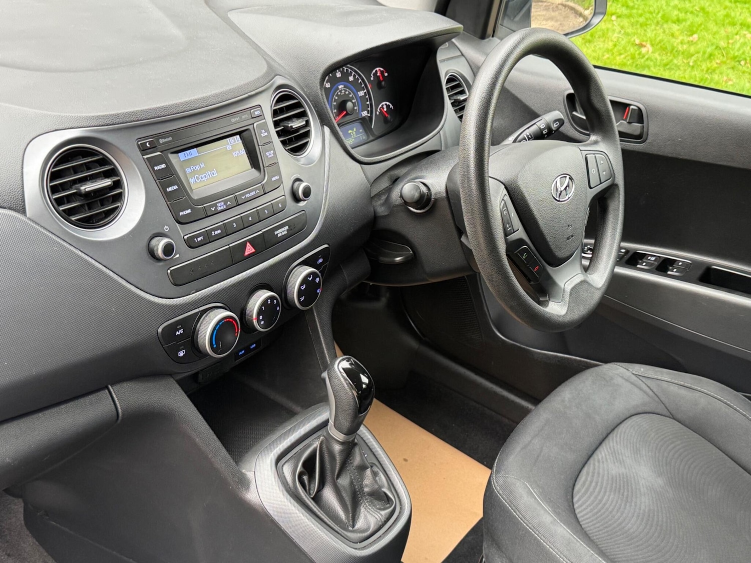 Used Hyundai i10 2018 for sale - 77853208: Photo 18