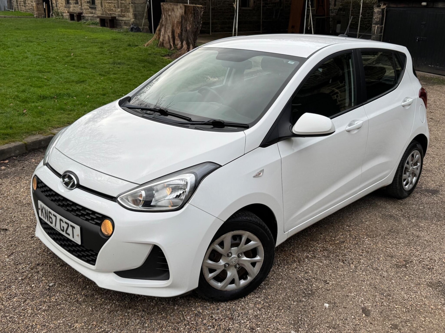 Used Hyundai i10 2018 for sale - 77853208: Photo 3