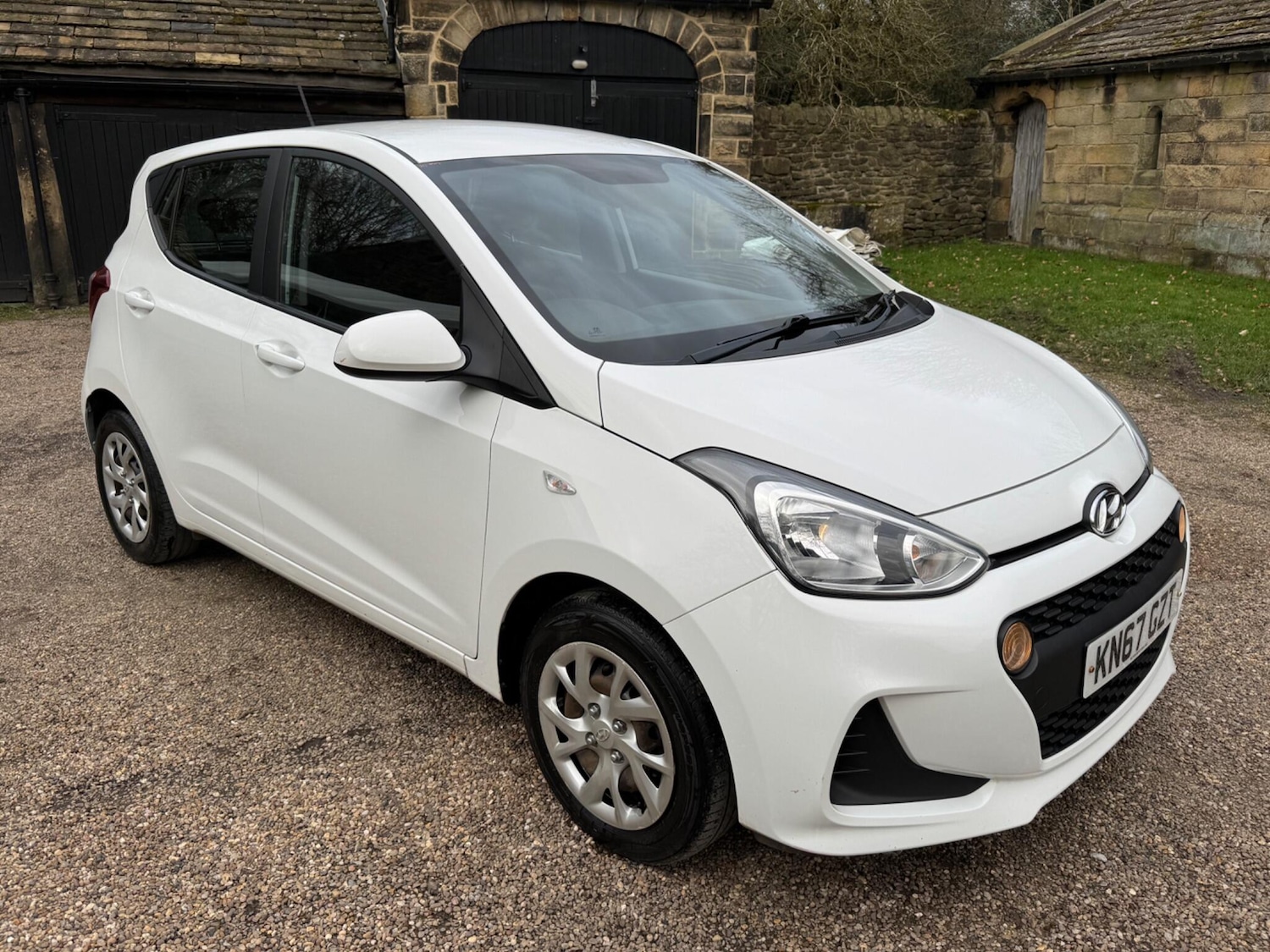 Used Hyundai i10 2018 for sale - 77853208: Photo 5