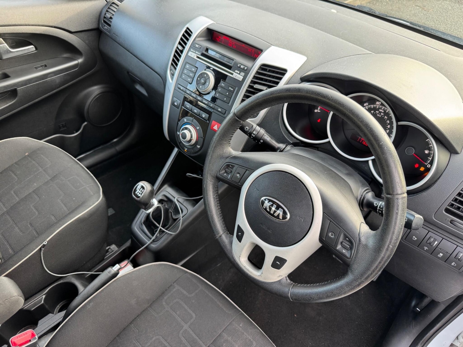 Used Kia Venga 2013 for sale - 77633956: Photo 14