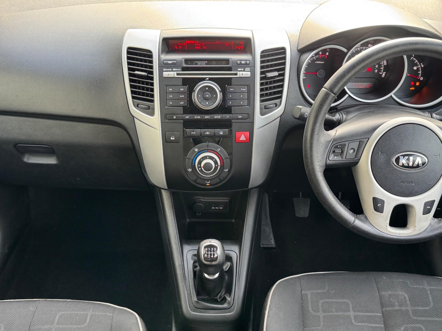 Used Kia Venga 2013 for sale - 77633956: Photo 26