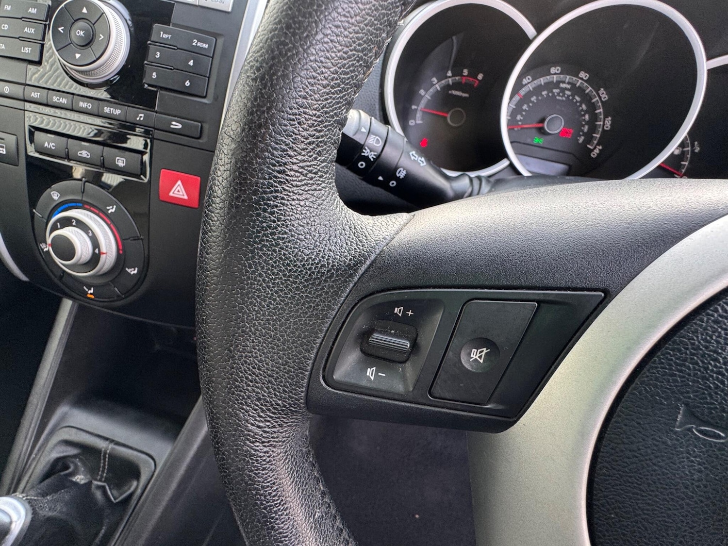 Used Kia Venga 2013 for sale - 77633956: Photo 29