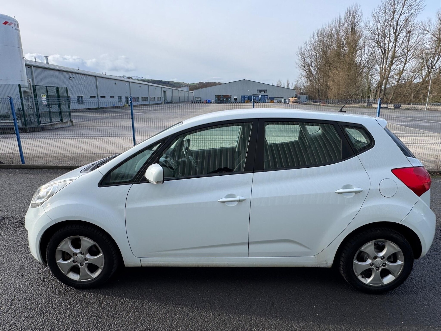 Used Kia Venga 2013 for sale - 77633956: Photo 8