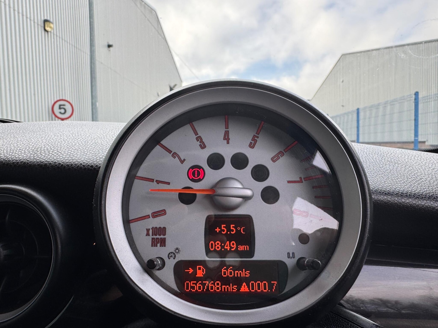 Used MINI Convertible 2009 for sale - 77633978: Photo 28