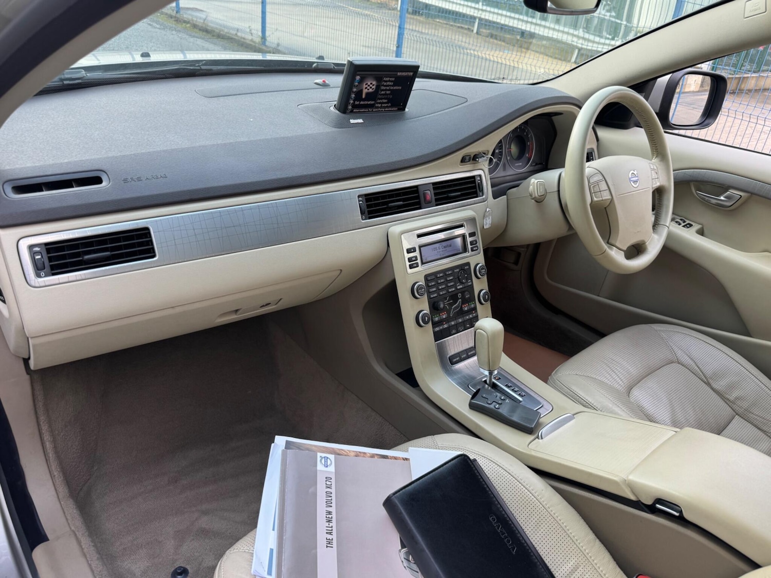 Used Volvo XC70 2008 for sale - 77229539: Photo 28