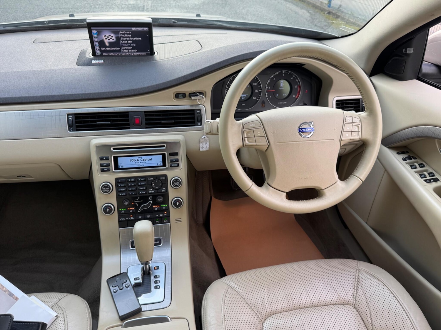 Used Volvo XC70 2008 for sale - 77229539: Photo 30