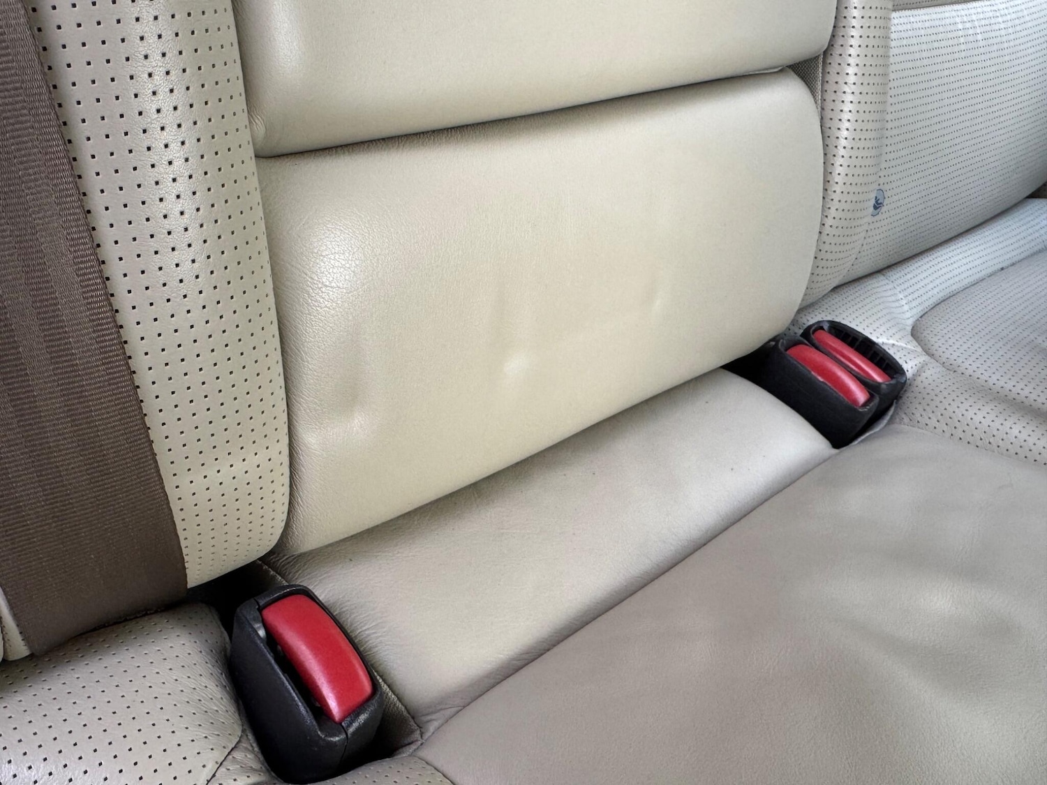 Used Volvo XC70 2008 for sale - 77229539: Photo 39