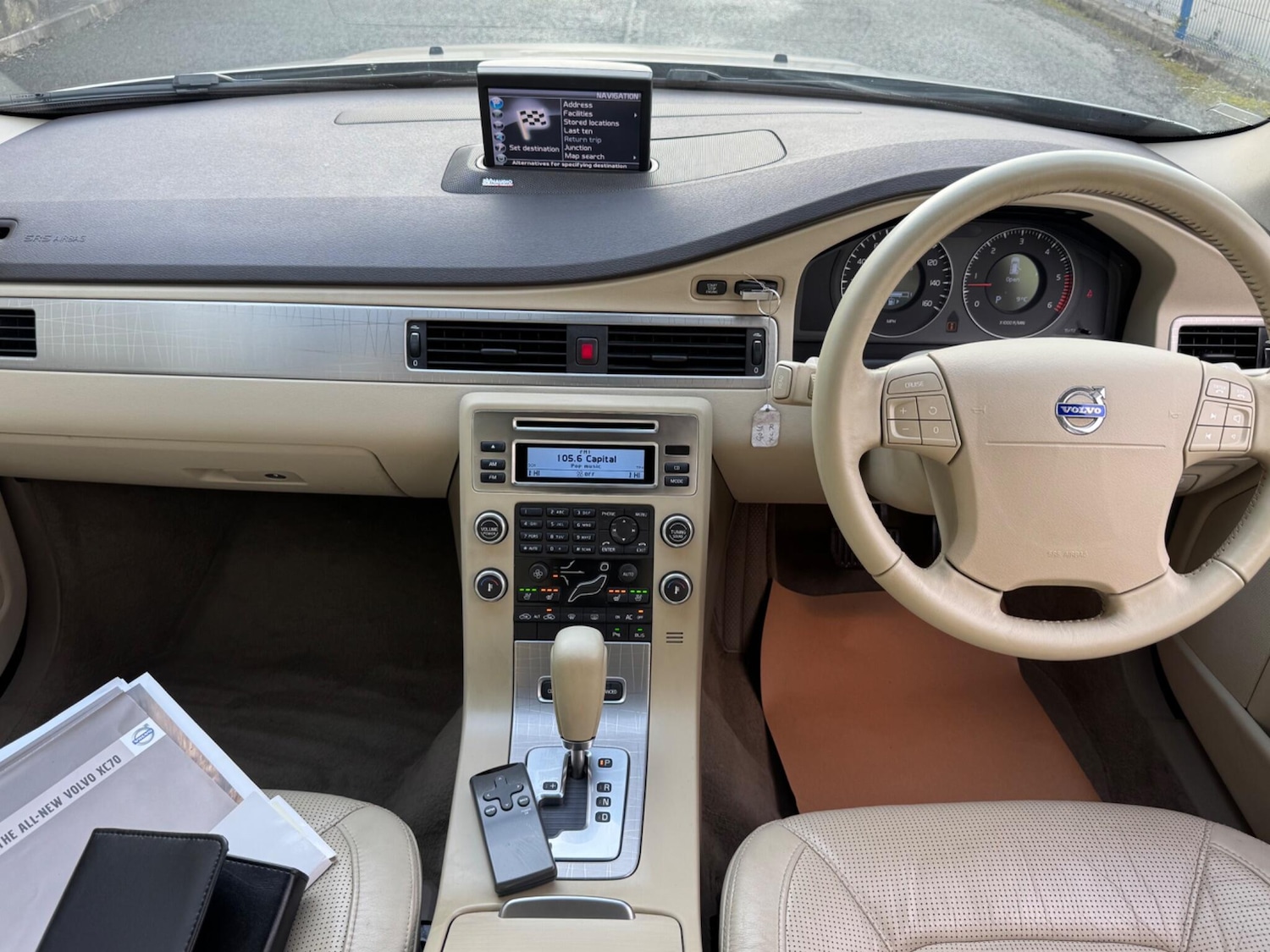 Used Volvo XC70 2008 for sale - 77229539: Photo 41