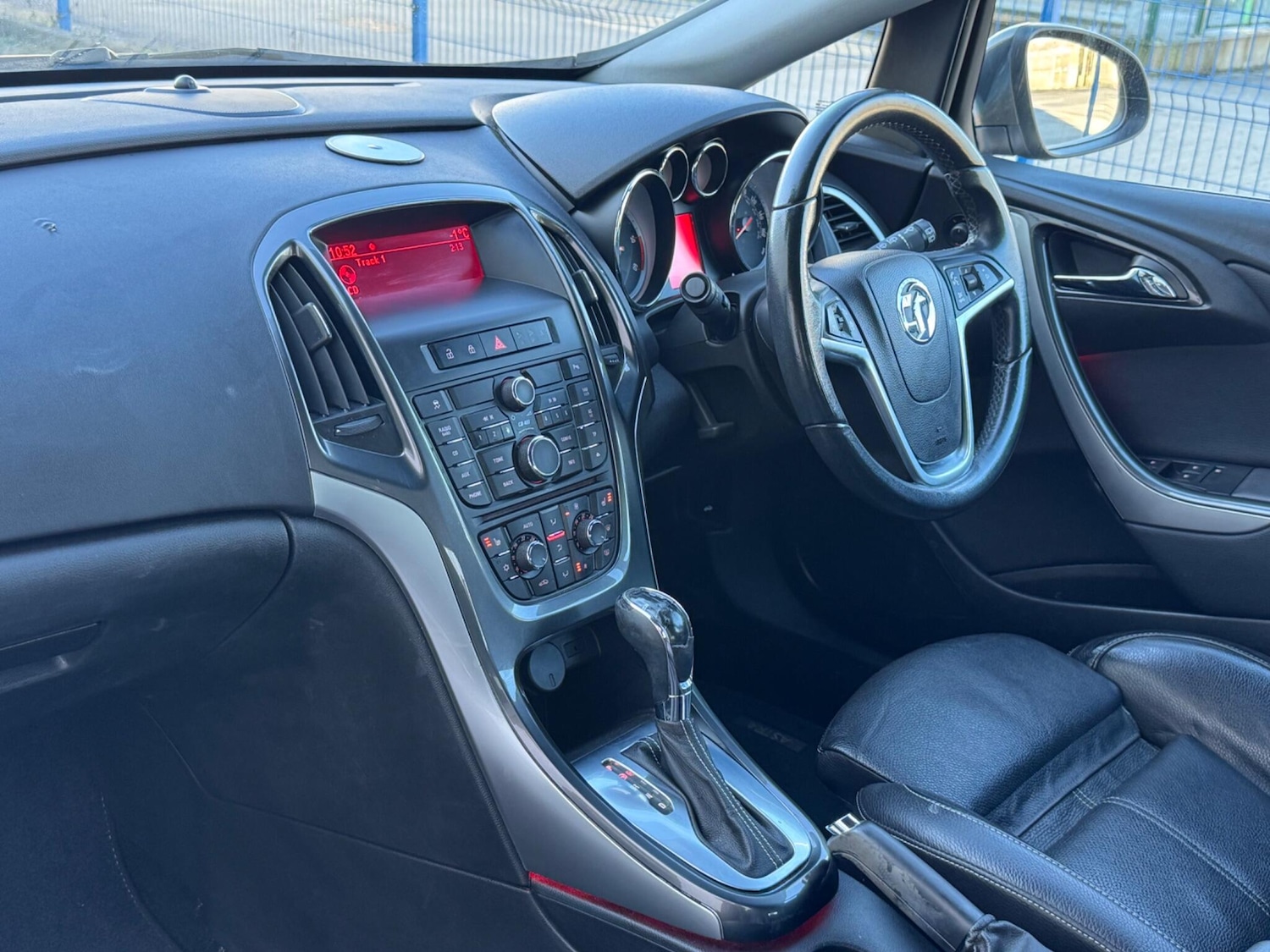 Used Vauxhall Astra 2013 for sale - 77559942: Photo 19