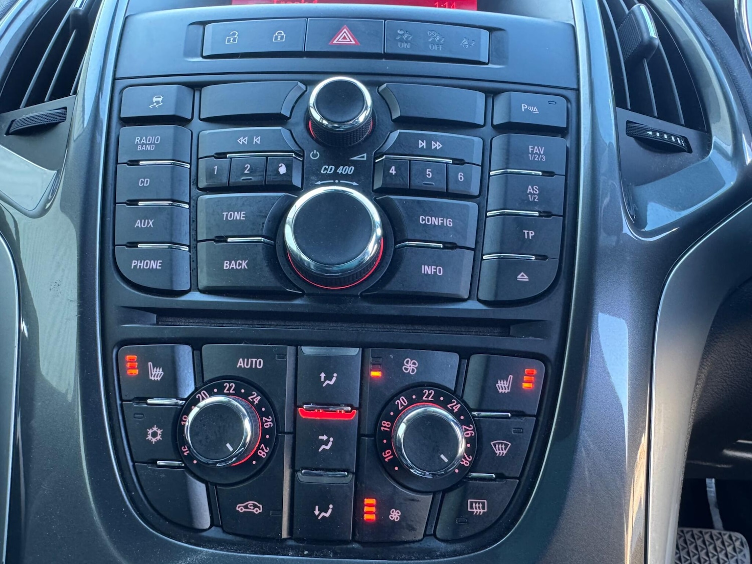 Used Vauxhall Astra 2013 for sale - 77559942: Photo 23