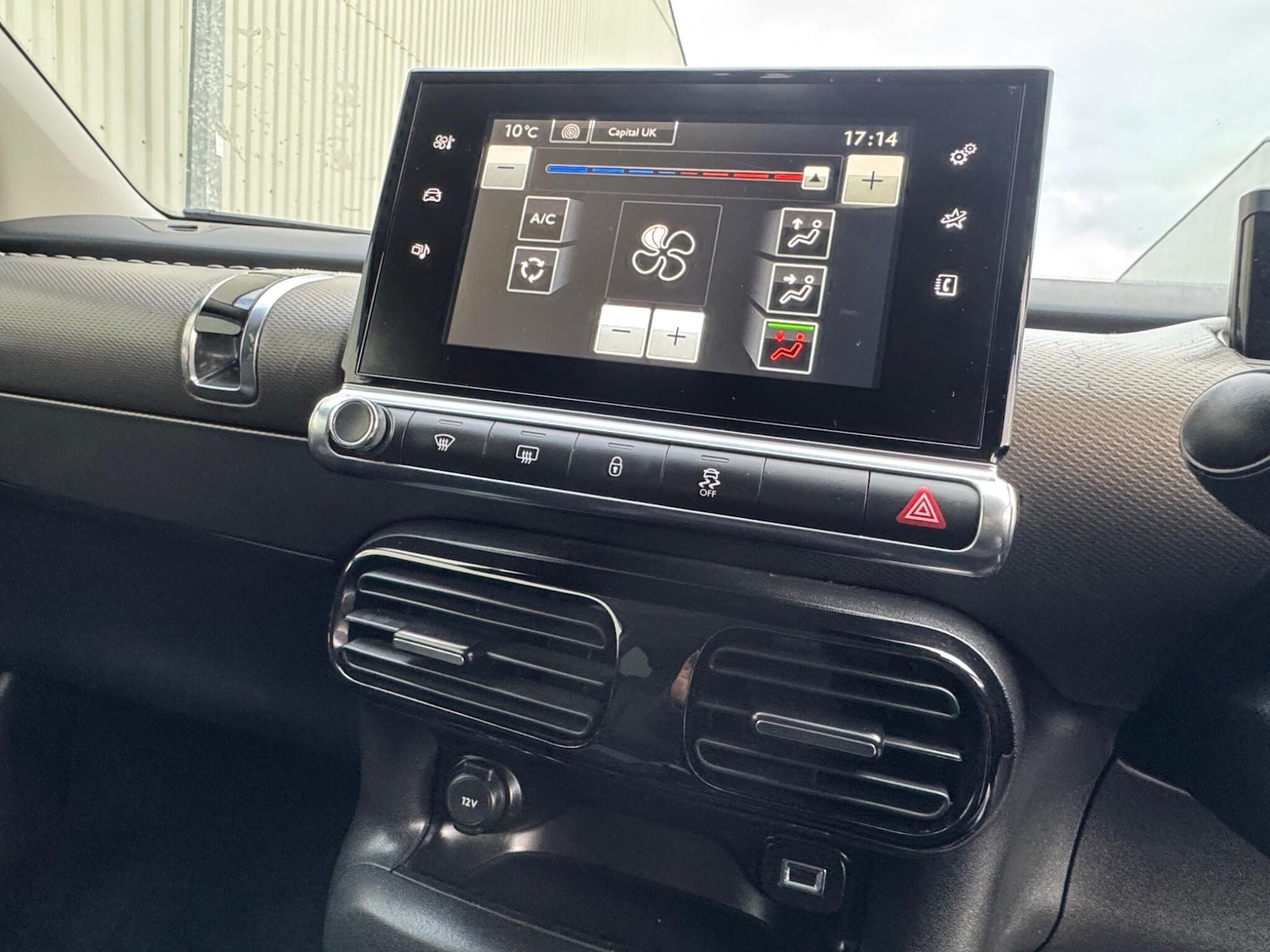 Used Citroen C4 Cactus 2015 for sale - 78046661: Photo 24