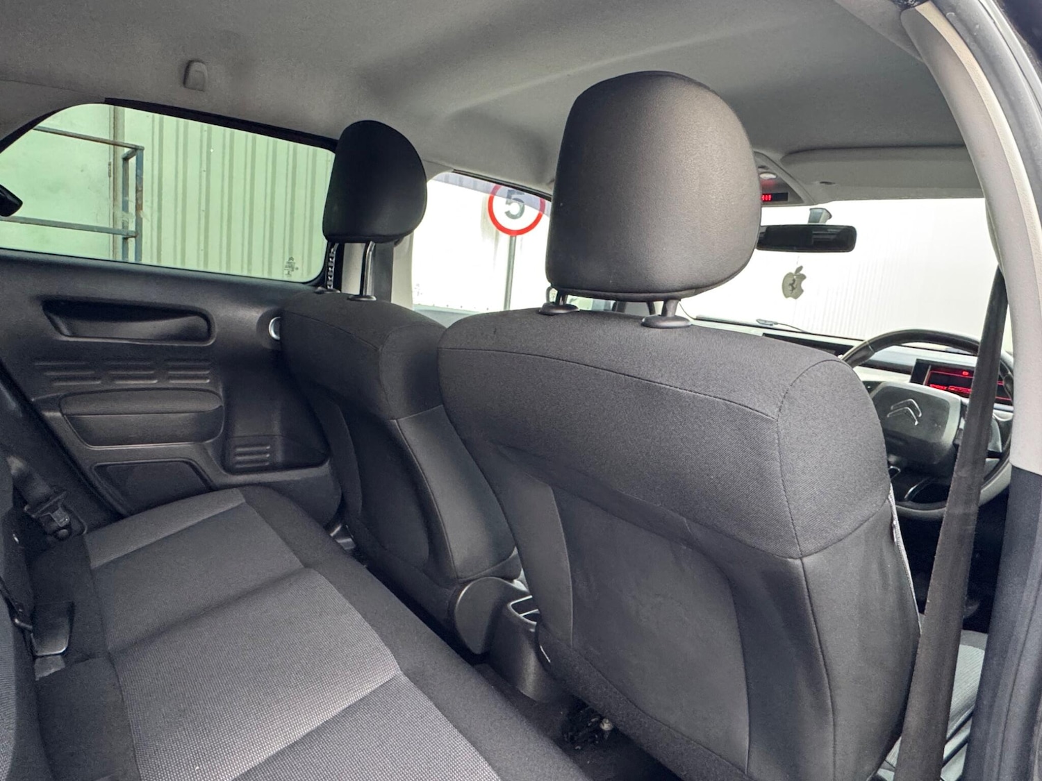 Used Citroen C4 Cactus 2015 for sale - 78046661: Photo 28