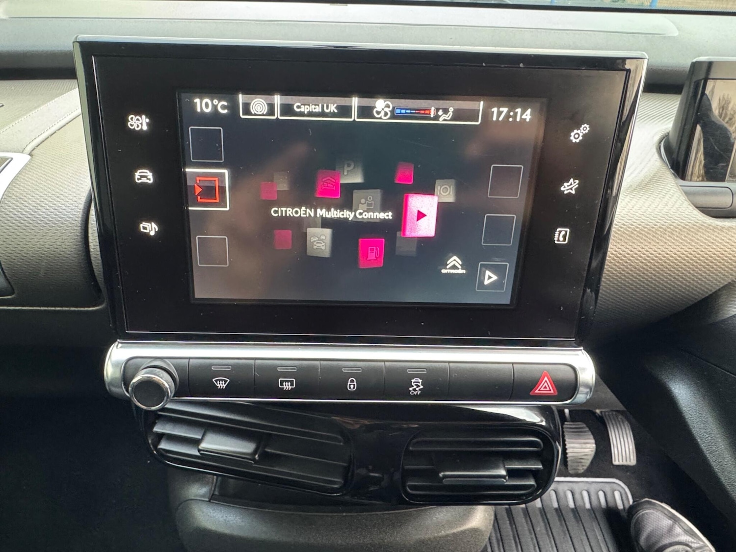 Used Citroen C4 Cactus 2015 for sale - 78046661: Photo 37