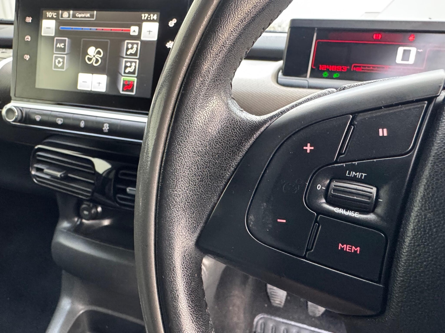 Used Citroen C4 Cactus 2015 for sale - 78046661: Photo 38